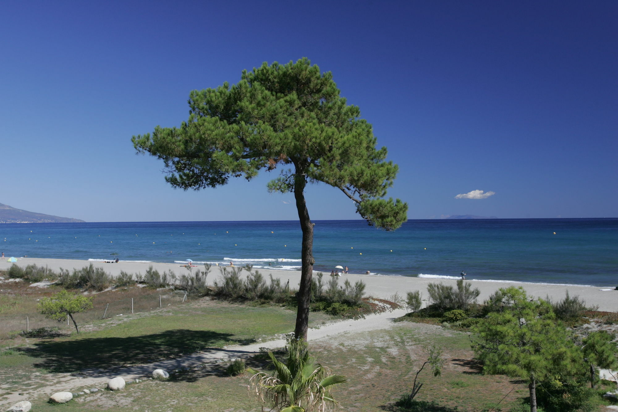 Residence Cala Bianca Borgo  Buitenkant foto